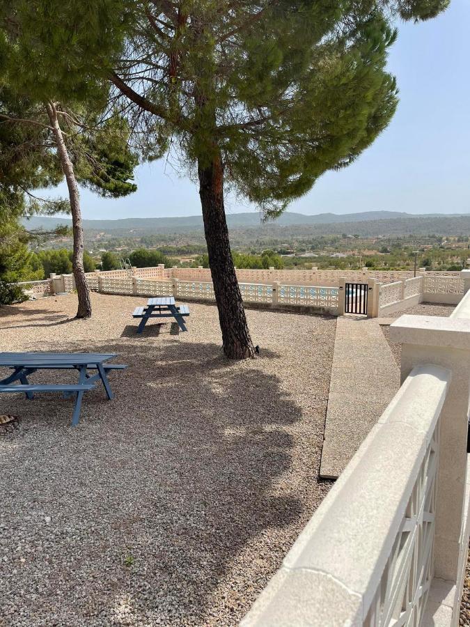 Djm Palms - Shared Casa Rural - Casa Rural Compartida - No Es Una Casa Privada Ayora Zewnętrze zdjęcie