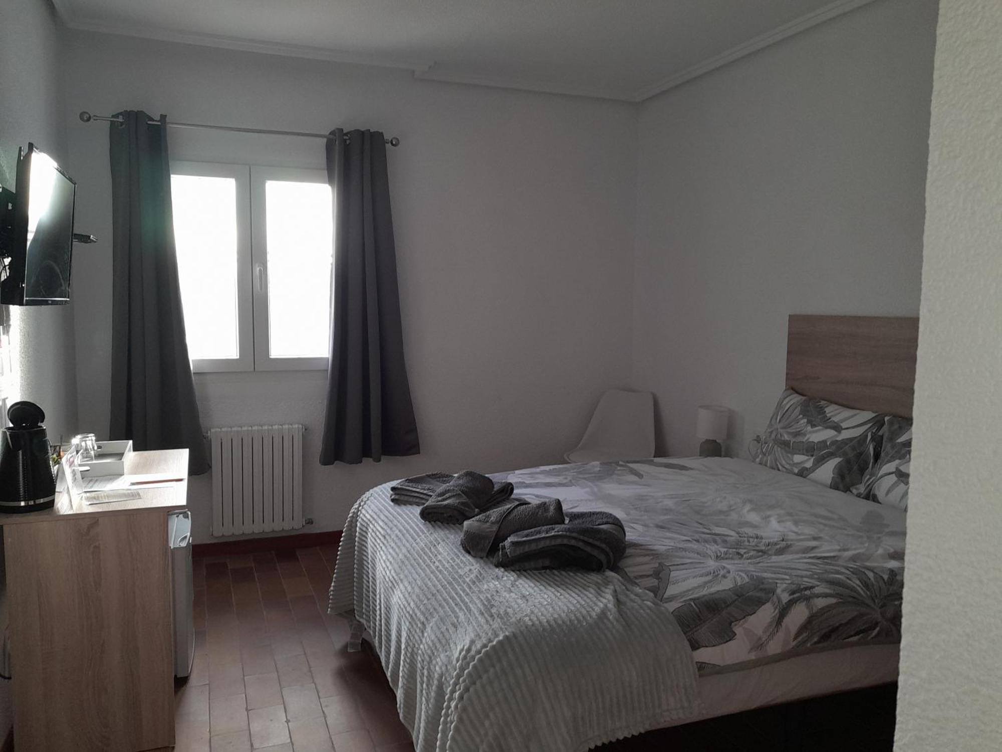 Djm Palms - Shared Casa Rural - Casa Rural Compartida - No Es Una Casa Privada Ayora Zewnętrze zdjęcie