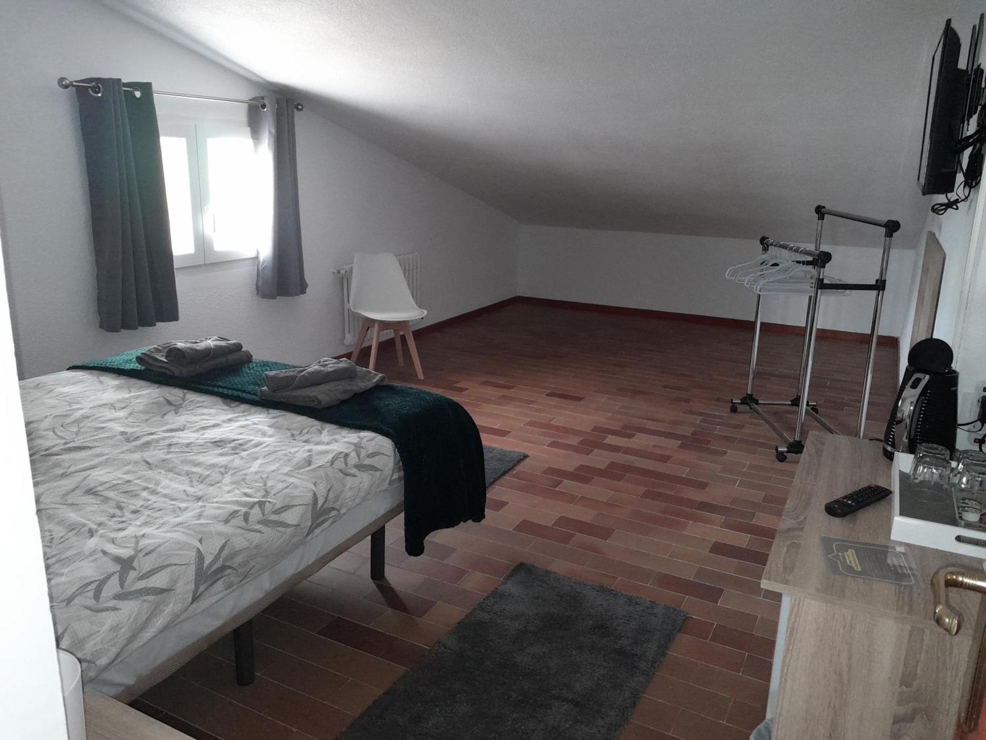 Djm Palms - Shared Casa Rural - Casa Rural Compartida - No Es Una Casa Privada Ayora Zewnętrze zdjęcie